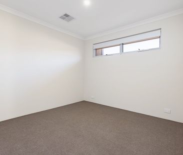 Modern Family Sanctuary - Photo 6