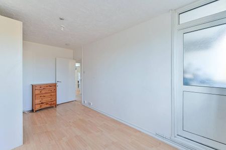 3 bedroom maisonette to rent - Photo 5