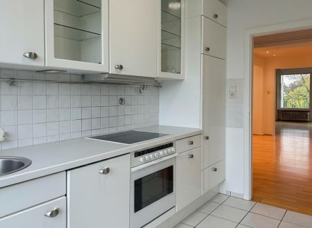 Elegante Wohnung in bester Lage mit viel Tageslicht - Photo 4