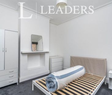 4 bedroom terraced house to rent - Photo 4