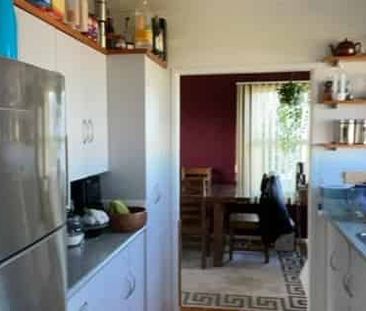 Spacious Family Home - Photo 3