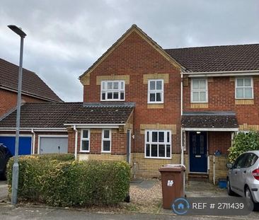 3 bedroom semi-detached house to rent - Photo 5