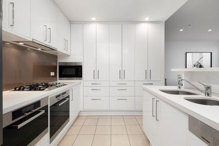 LOCATION, VIEWS AND SPACE - Photo 4