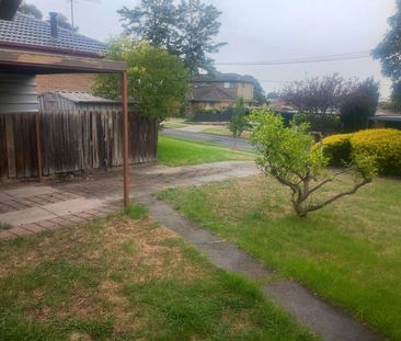 Gladstone Park - Photo 5