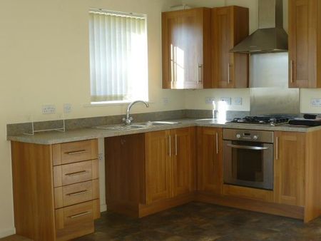 2 bedroom flat to rent - Photo 5