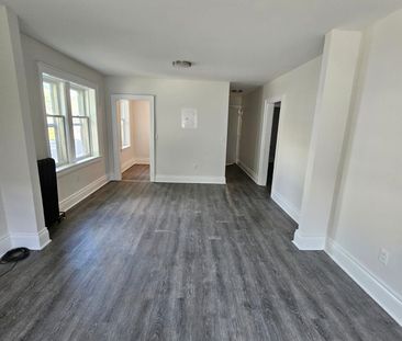 For Lease - 983 Main Street Unit# 1, Hamilton, Ontario - Photo 4