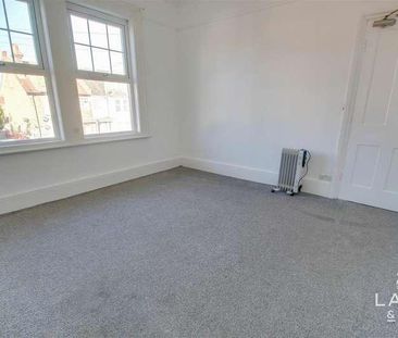 Wellesley Road, Clacton-on-sea, CO15 - Photo 2