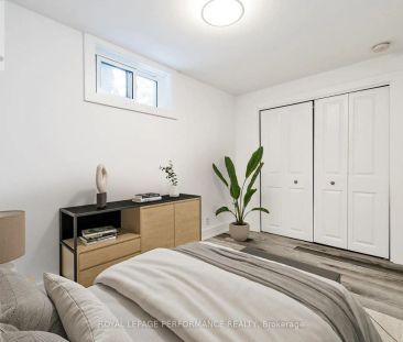 B - 36 LARGO CRESCENT - Photo 5