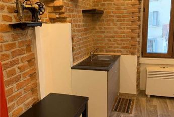 Студия возле метро Мачакини