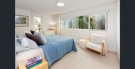 6 MONTH LEASE ONLY- Sumptuous Semi-Like 3-Bed Sanctuary In Prime Harbourside Setting, 3x Parking - Photo 4