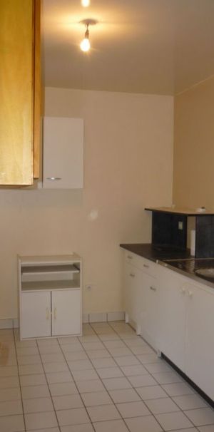 Location Appartement 1 pièce 37m² L HAY LES ROSES 94240 - Photo 1