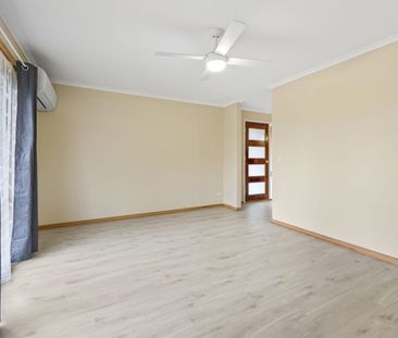 Beautiful Family Home in a Quiet Cul-de-Sac - Photo 2