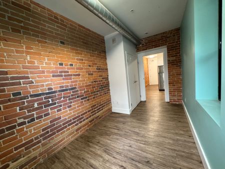 For Lease - 2870 Dundas Street Unit# 213, Toronto, Ontario - Photo 4