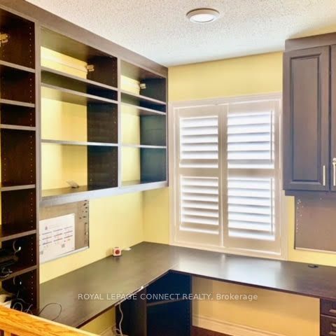 For Lease - 66 Oasis Boulevard, Toronto, Ontario - Photo 1