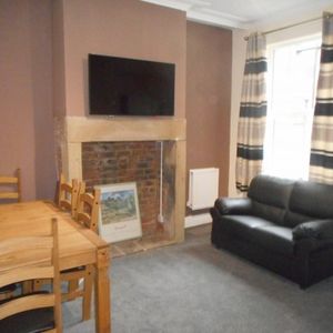 Rm 4, 307, Plungington Road, Preston - Photo 2