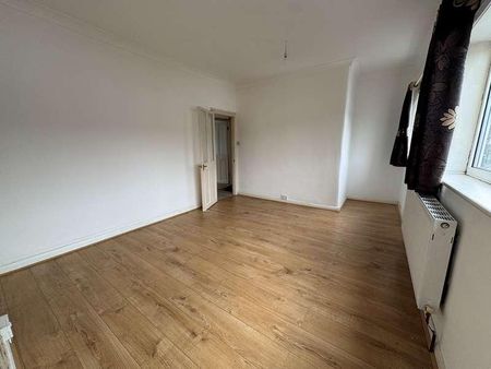 St Albans Avenue, East Ham, London, E6 - Photo 5