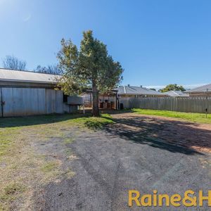 113 Thompson Street, Dubbo, NSW 2830 - Photo 2