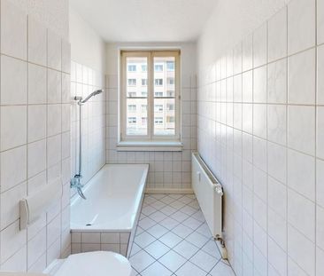 Direkt im Herzen der Stadt gelegene 4-Raum-Whg. mit Balkon - Photo 4