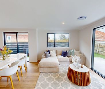 College Estate - 3 Bedrooms - Photo 4