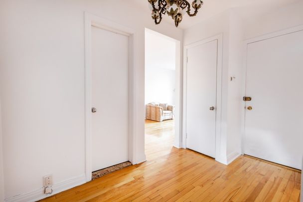 3754 Rue MacKenzie, H3S 1E5, H3S 1E5, Montréal - Photo 1