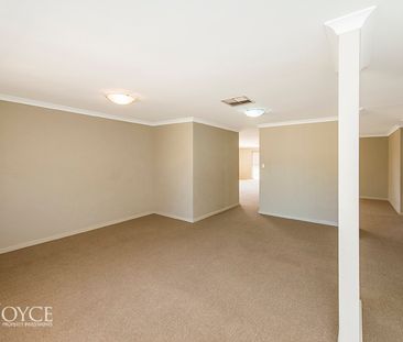 3 Kara Turn, Canning Vale WA 6155 - Photo 2