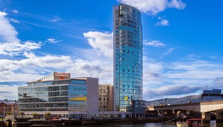 *stunning Penthouse Apartment OBEL Tower*, 62 Donegall Quay, - Photo 3