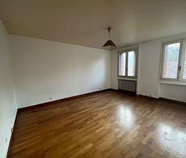 Appartement Saint-Étienne 1 pièce(s) 36.8 m2 - Photo 1