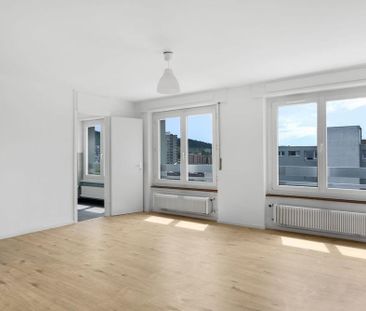 Joli logement de deux pièces dans un immeuble paisible - Photo 1