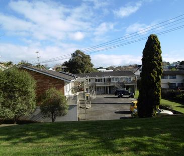 Charming 2-Bedroom Gem in Northcote Point - Photo 1
