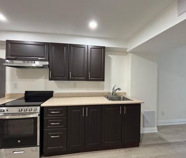 For Lease - 5898 Mersey Street, Mississauga, Ontario - Photo 2