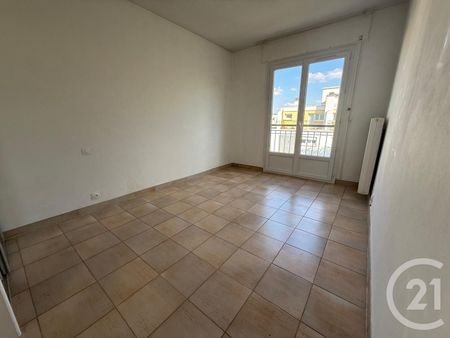 Location Appartement 4 pièces 93m² MONTPELLIER 34090 - Photo 3