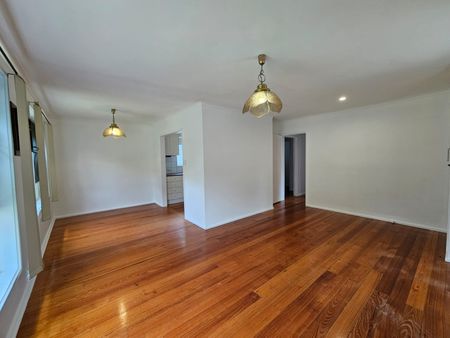 81 Patrick Street, Oakleigh East VIC 3166 - House For Rent | Domain - Photo 4
