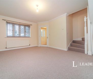 3 bedroom semi-detached house to rent - Photo 2