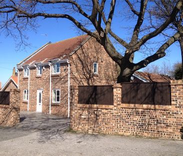 3 bed detached house to rent in Woodgarth, Eston, TS6 - Photo 1