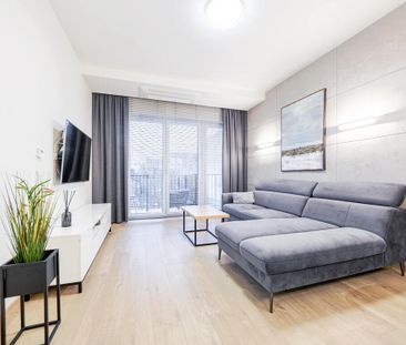 Komfortowy Apartament z Tarasem i Wyposażeniem - Zdjęcie 3