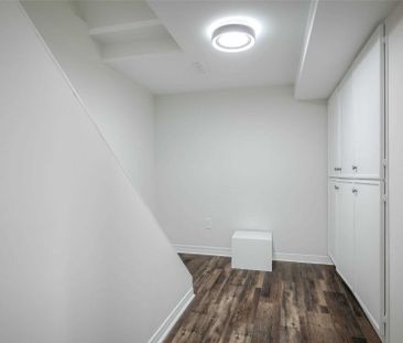 For Lease - 22 Weatherup Crescent, Barrie, Ontario - Photo 1