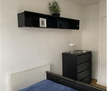 Room in a Shared House, Shrubland Road, E8 - Photo 5