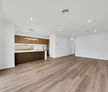 Brand-New Family Home in the Heart of Cobblebank - Photo 1