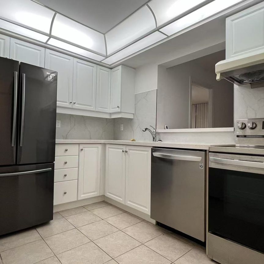 For Lease - 5418 Yonge Street Unit# 501, Toronto, Ontario - Photo 1