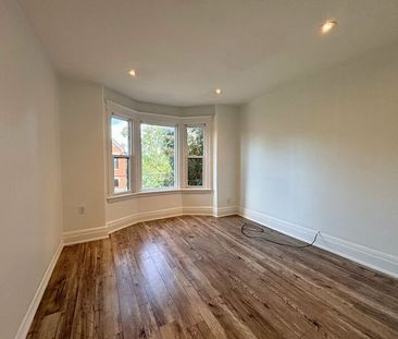 $1,699 / 2 br / 1 ba / 32 Arthur st S unit 2 - Photo 1