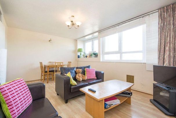 3 bedroom flat to rent - Photo 1