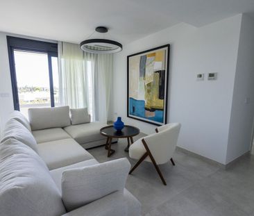 Middle Floor Apartment · Atalaya - Photo 4