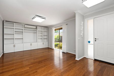 Convenience and Low Maintenance - Photo 2