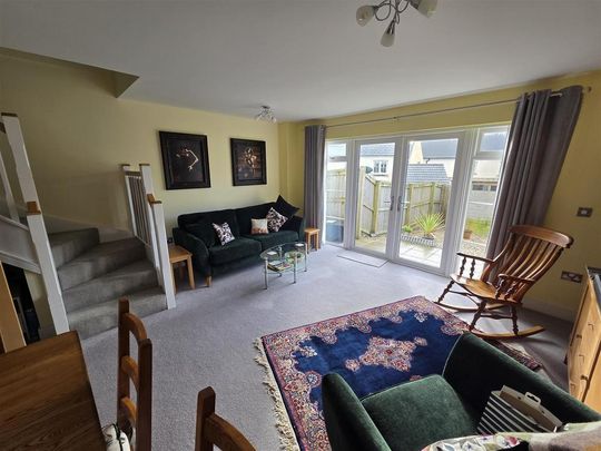 2 bedroom semi-detached house to rent - Photo 1