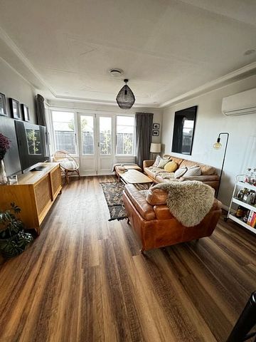 Cosy, sunny 3 bedroom home - Photo 5
