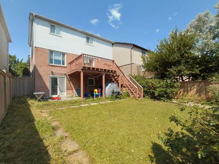 For Lease - 27 Wicks Drive, Ajax, Ontario - Photo 5