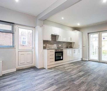 Georges Road, Sale, Cheshire, M33 - Photo 5