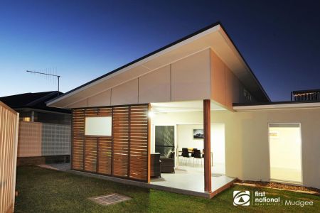 FOUR BEDROOM FAMILY HOME - Photo 5