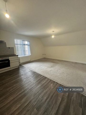 1 bedroom flat to rent - Photo 2