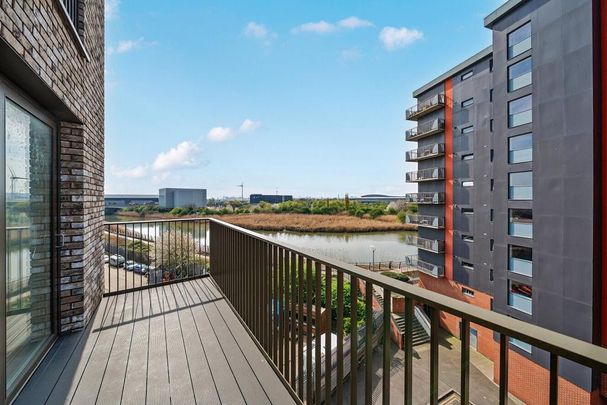 2 bedroom flat to rent - Photo 1